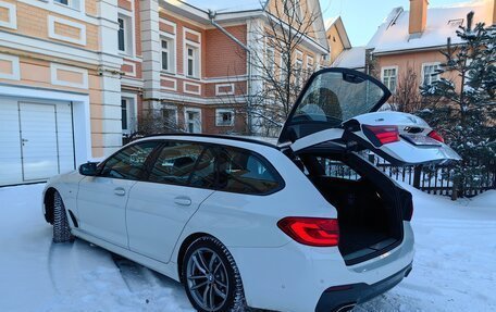 BMW 5 серия, 2019 год, 3 870 000 рублей, 11 фотография
