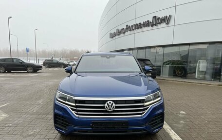 Volkswagen Touareg III, 2018 год, 6 099 000 рублей, 2 фотография