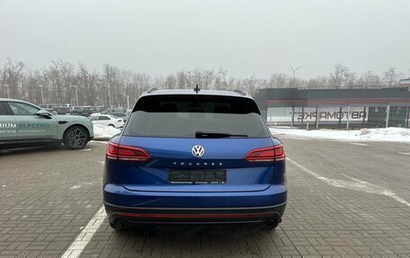 Volkswagen Touareg III, 2018 год, 6 099 000 рублей, 6 фотография