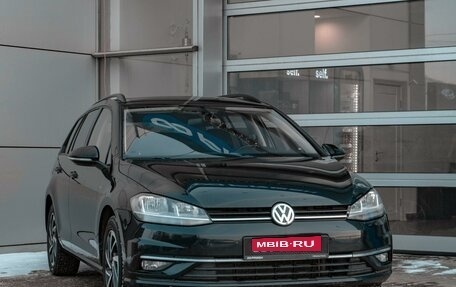 Volkswagen Golf VII, 2019 год, 1 749 000 рублей, 6 фотография