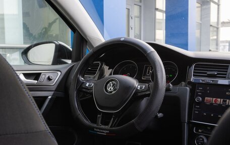 Volkswagen Golf VII, 2019 год, 1 749 000 рублей, 26 фотография