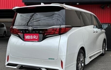 Toyota Alphard, 2024 год, 5 840 000 рублей, 2 фотография