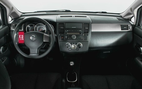 Nissan Tiida, 2011 год, 890 000 рублей, 12 фотография