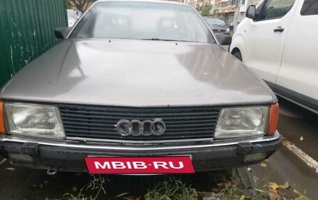 Audi 100, 1984 год, 85 000 рублей, 1 фотография