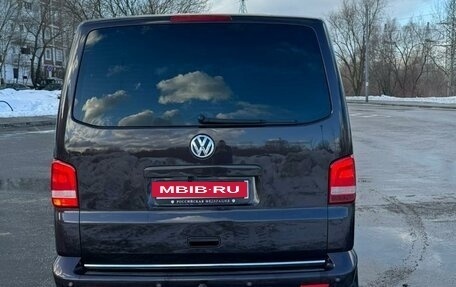 Volkswagen Multivan T5, 2011 год, 2 600 000 рублей, 4 фотография