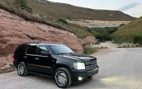 Chevrolet Tahoe III, 2012 год, 2 250 000 рублей, 3 фотография
