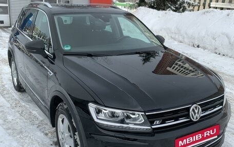 Volkswagen Tiguan II, 2018 год, 3 990 000 рублей, 2 фотография