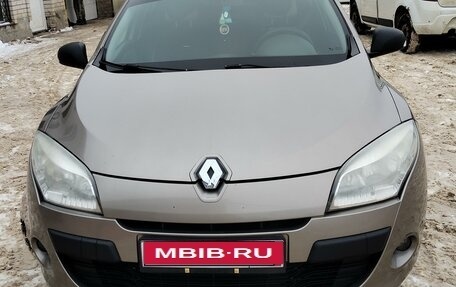 Renault Megane III, 2011 год, 725 000 рублей, 1 фотография