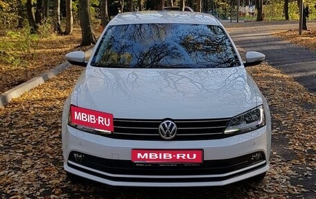 Volkswagen Jetta VI, 2018 год, 1 930 000 рублей, 1 фотография