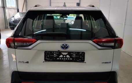 Toyota RAV4, 2019 год, 3 300 000 рублей, 17 фотография