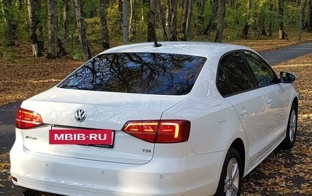 Volkswagen Jetta VI, 2018 год, 1 930 000 рублей, 2 фотография