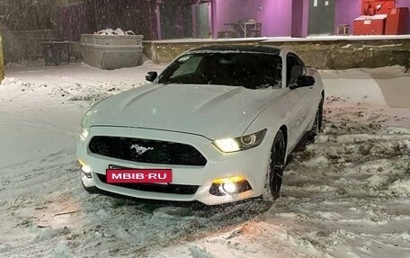 Ford Mustang VI рестайлинг, 2015 год, 2 450 000 рублей, 3 фотография
