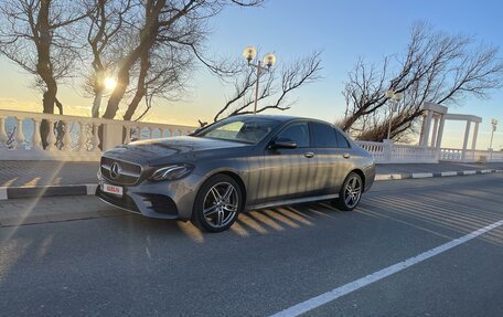 Mercedes-Benz E-Класс, 2019 год, 4 350 000 рублей, 3 фотография