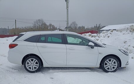Opel Astra K, 2017 год, 1 430 000 рублей, 8 фотография