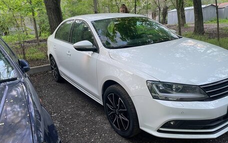 Volkswagen Jetta VI, 2018 год, 1 900 000 рублей, 4 фотография
