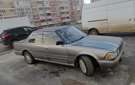 Toyota Crown, 1990 год, 370 000 рублей, 2 фотография