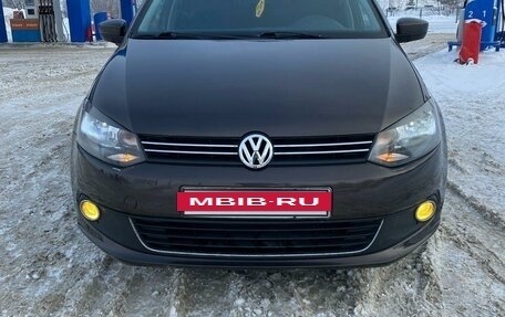Volkswagen Polo VI (EU Market), 2015 год, 898 000 рублей, 2 фотография
