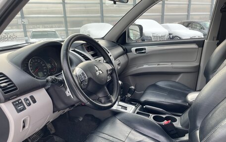 Mitsubishi Pajero Sport II рестайлинг, 2014 год, 1 929 000 рублей, 9 фотография