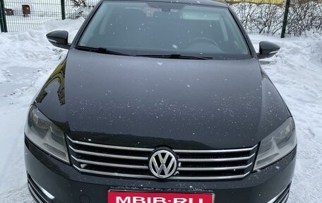 Volkswagen Passat B7, 2011 год, 1 345 000 рублей, 1 фотография
