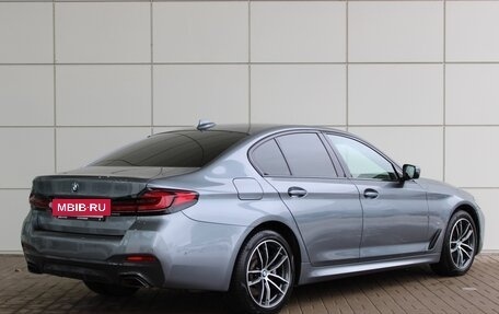 BMW 5 серия, 2020 год, 5 390 000 рублей, 2 фотография