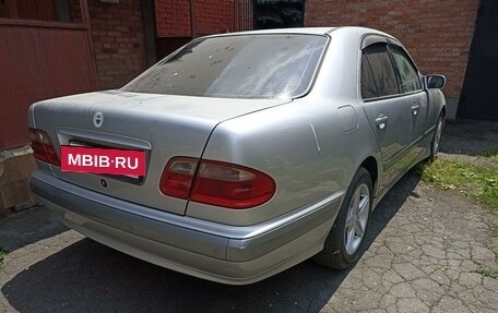 Mercedes-Benz E-Класс, 1995 год, 400 000 рублей, 2 фотография