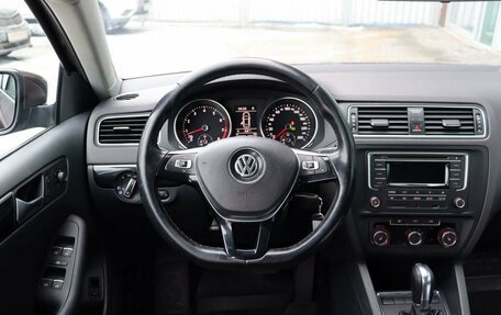 Volkswagen Jetta VI, 2017 год, 1 370 000 рублей, 11 фотография