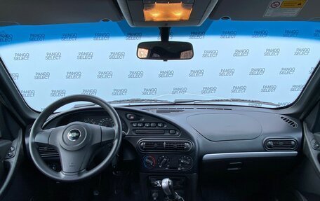 Chevrolet Niva I рестайлинг, 2015 год, 870 000 рублей, 10 фотография