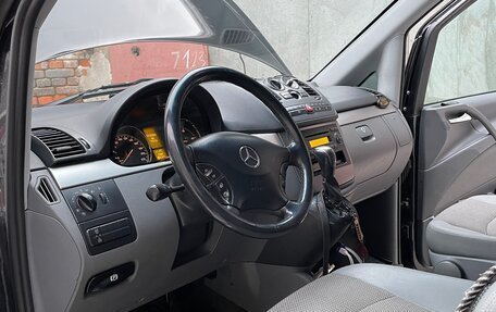Mercedes-Benz Viano, 2010 год, 1 950 000 рублей, 5 фотография