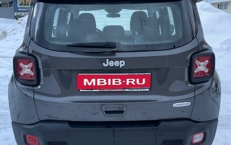 Jeep Renegade I рестайлинг, 2018 год, 1 699 000 рублей, 4 фотография