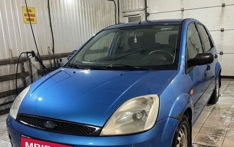 Ford Fiesta, 2004 год, 495 000 рублей, 1 фотография