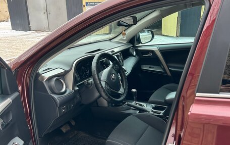 Toyota RAV4, 2018 год, 2 750 000 рублей, 8 фотография