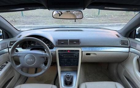 Audi A4, 2003 год, 697 000 рублей, 29 фотография