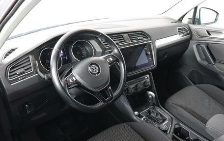Volkswagen Tiguan II, 2020 год, 2 699 000 рублей, 11 фотография