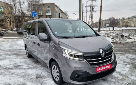 Renault Trafic, 2019 год, 3 200 000 рублей, 2 фотография