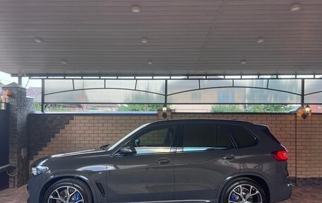 BMW X5, 2022 год, 12 800 000 рублей, 3 фотография