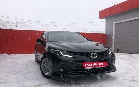 Toyota Camry, 2019 год, 3 770 000 рублей, 3 фотография