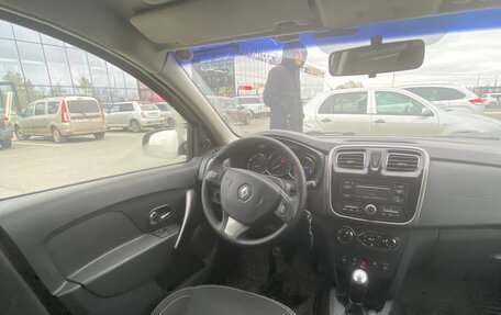 Renault Logan II, 2014 год, 715 000 рублей, 3 фотография