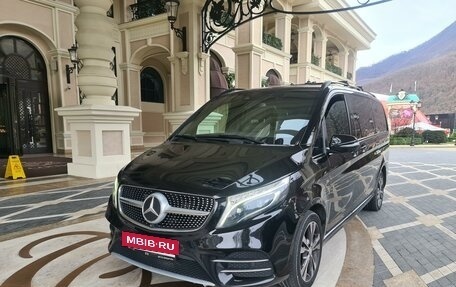 Mercedes-Benz V-Класс, 2019 год, 6 150 000 рублей, 3 фотография
