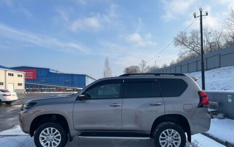 Toyota Land Cruiser Prado 150 рестайлинг 2, 2018 год, 6 400 000 рублей, 3 фотография
