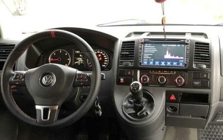 Volkswagen Multivan T5, 2010 год, 2 950 000 рублей, 6 фотография