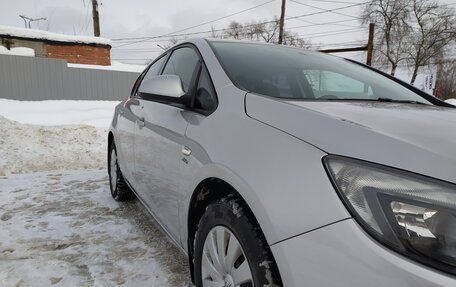 Opel Astra J, 2014 год, 1 050 000 рублей, 10 фотография