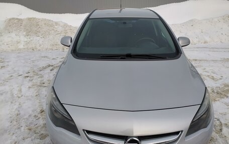 Opel Astra J, 2014 год, 1 050 000 рублей, 11 фотография
