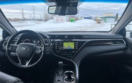 Toyota Camry, 2019 год, 2 990 000 рублей, 11 фотография