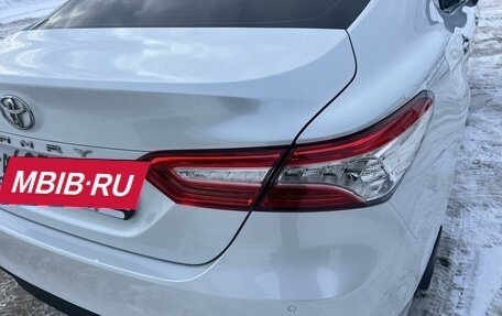 Toyota Camry, 2019 год, 2 990 000 рублей, 15 фотография