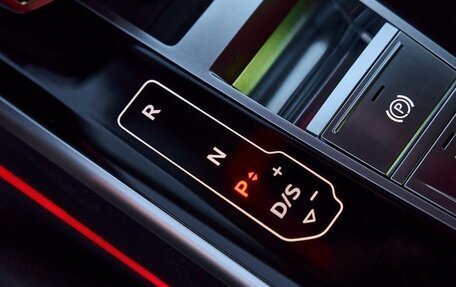 Audi A8, 2018 год, 7 400 000 рублей, 29 фотография