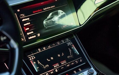 Audi A8, 2018 год, 7 400 000 рублей, 20 фотография