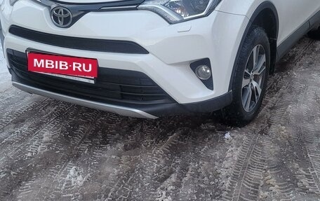 Toyota RAV4, 2016 год, 2 350 000 рублей, 5 фотография