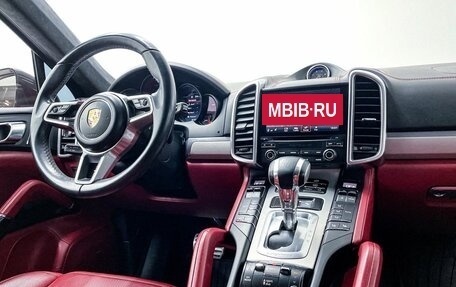 Porsche Cayenne III, 2017 год, 5 900 000 рублей, 33 фотография