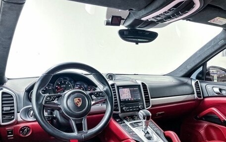 Porsche Cayenne III, 2017 год, 5 900 000 рублей, 27 фотография