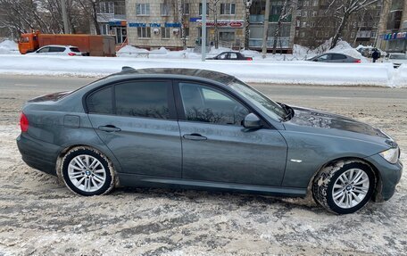 BMW 3 серия, 2011 год, 1 250 000 рублей, 4 фотография
